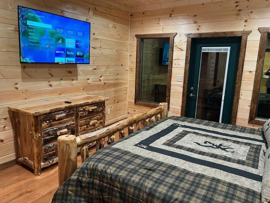 * * 4 Master Bedrooms, Views, Theater, Arcade, Evc แกตลิงเบิร์ก ภายนอก รูปภาพ